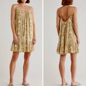 BILLABONG Sunny Daze Tiered Mini Dress Tan & White Tropical Print w Pleated Back
